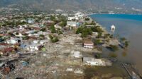 079298600_1538369858-20181001-Gempa-Tsunami-Palu-1